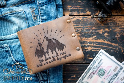 Кожаное портмоне ручной работы с гравировкой, фото