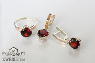 Набір: срібний перстень з сережками (золоті вставки), фото